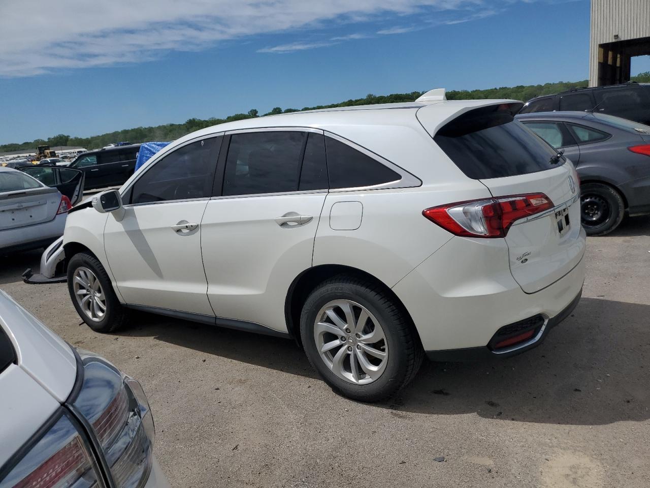 2017 Acura Rdx vin: 5J8TB4H35HL023024