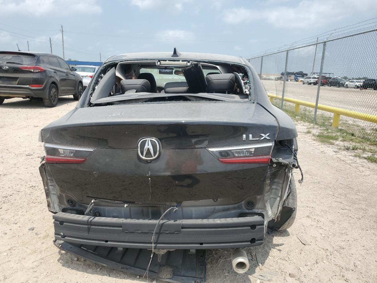 19UDE2F37KA010345 2019 Acura Ilx