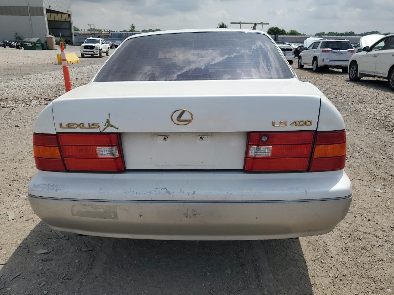 JT8BH28F0W0128817 1998 Lexus Ls 400