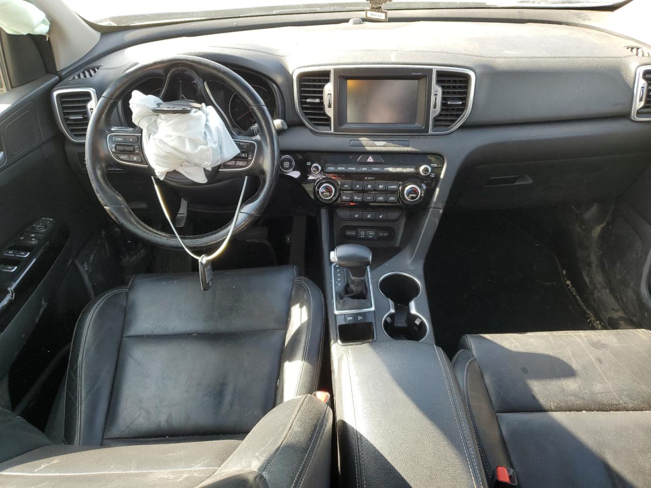 KNDPN3AC8J7357722 2018 Kia Sportage Ex