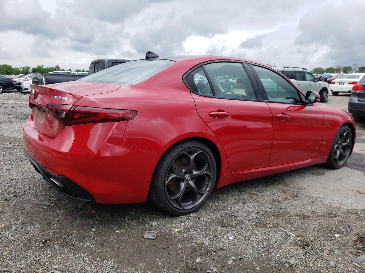 ZARFAECN5H7540528 2017 Alfa Romeo Giulia Ti