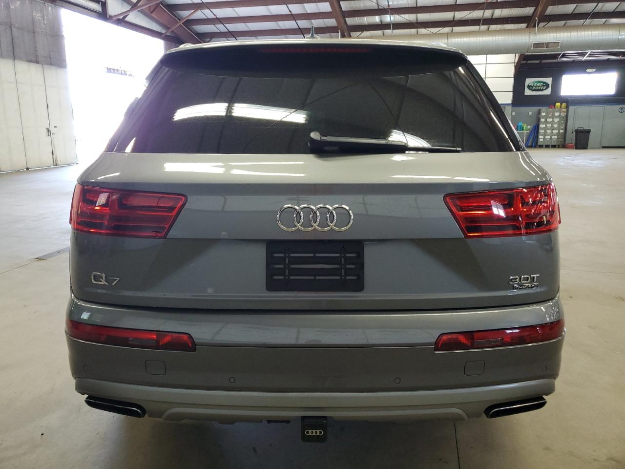 WA1VAAF72HD003722 2017 Audi Q7 Prestige