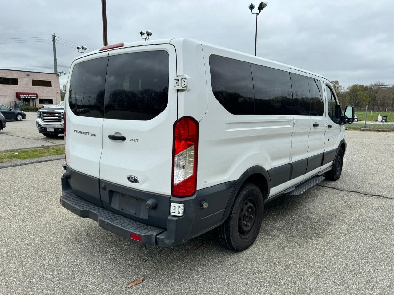 Lot #2506230471 2015 FORD TRANSIT T-