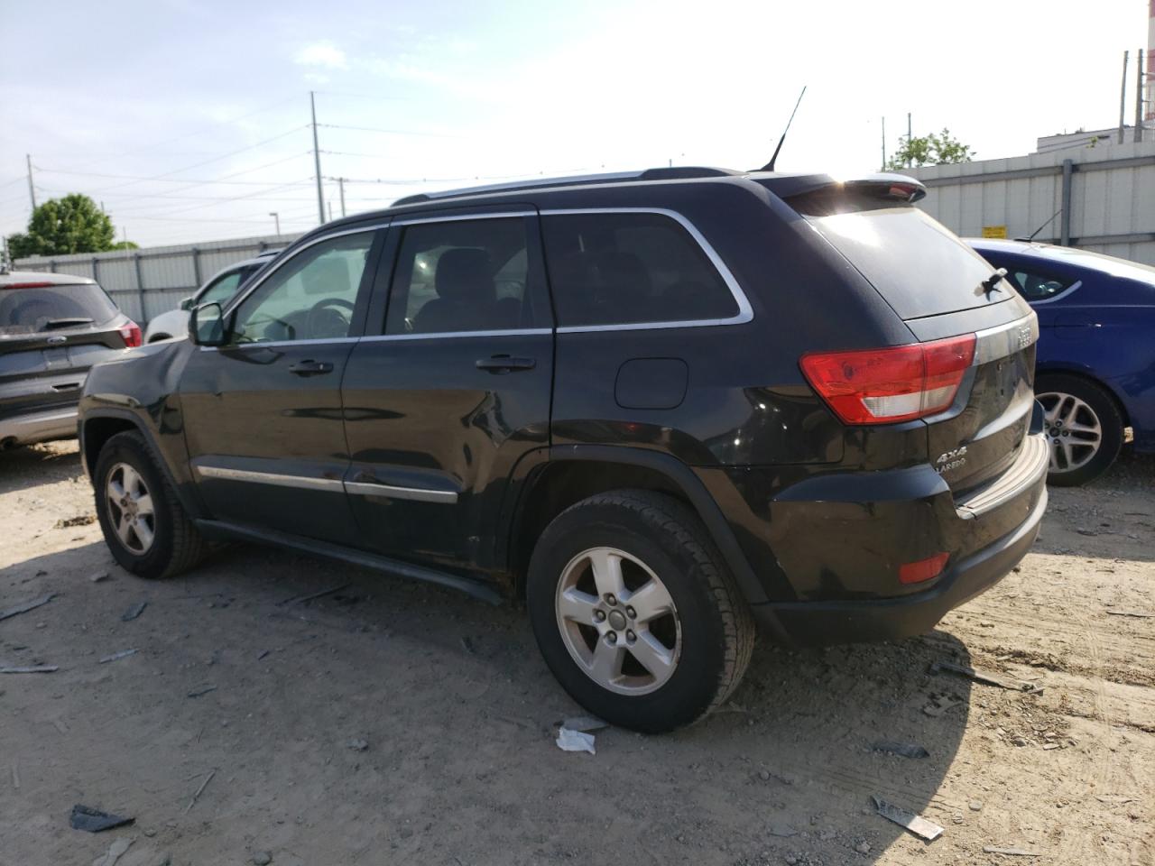 1J4RR4GG4BC525579 2011 Jeep Grand Cherokee Laredo