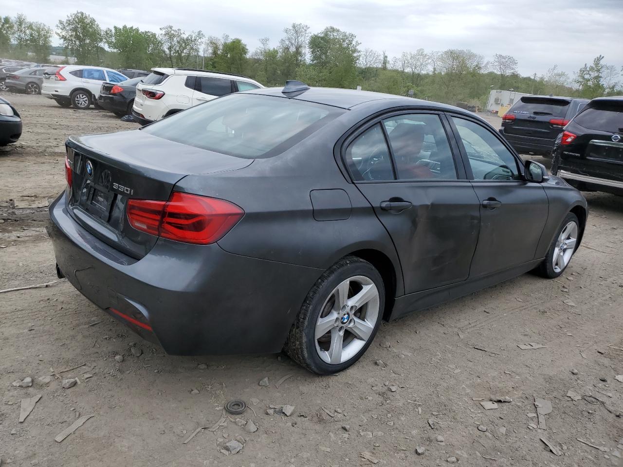 WBA8D9C56HK677876 2017 BMW 330 Xi