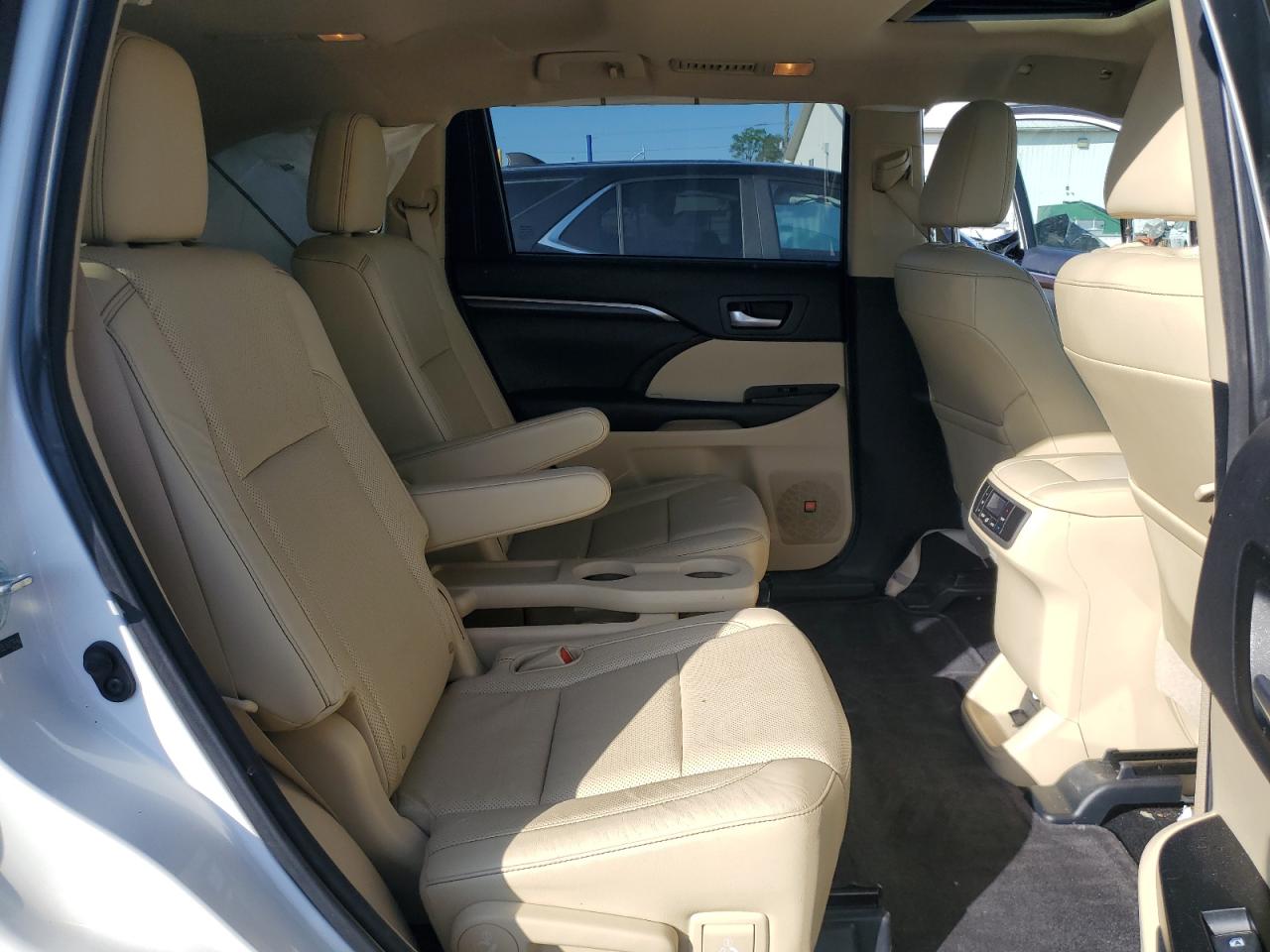 5TDDKRFH3ES027646 2014 Toyota Highlander Limited