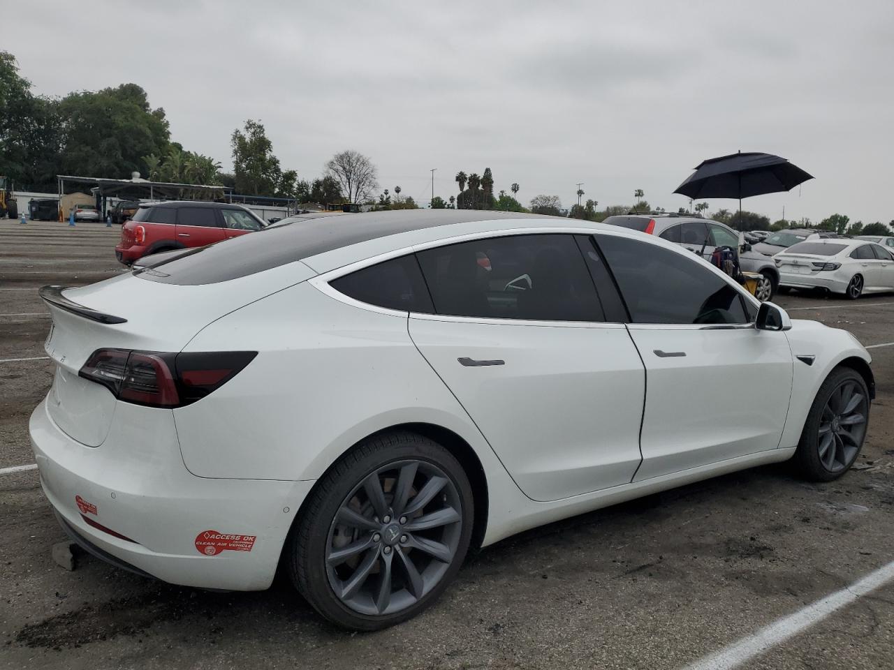 5YJ3E1EA0JF051538 2018 Tesla Model 3