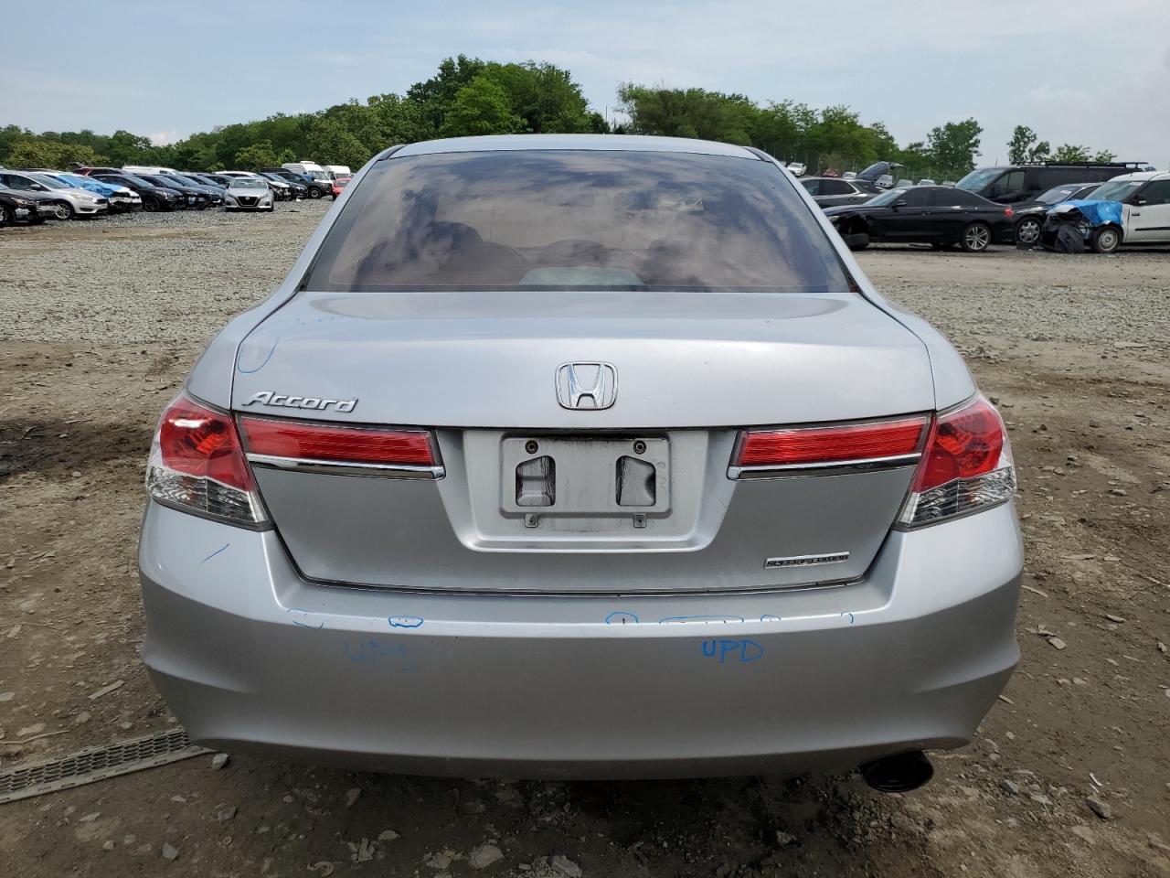 1HGCP2F6XBA029262 2011 Honda Accord Se