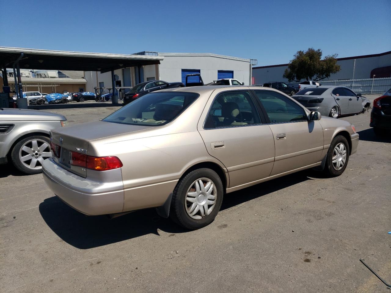 JT2BF22K810327662 2001 Toyota Camry Ce