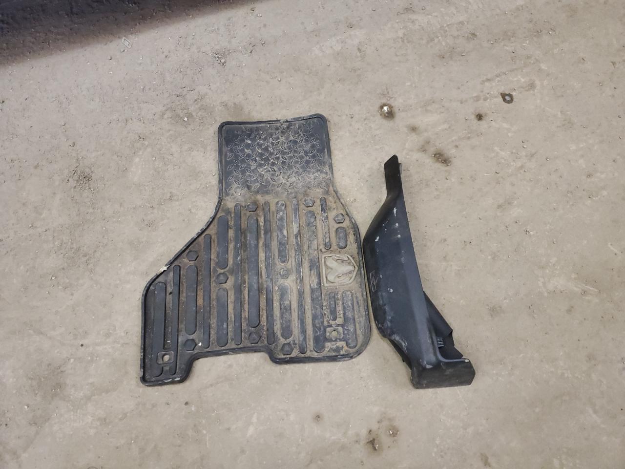 1C6RD7LT3CS305258 2012 Dodge Ram 1500 Slt