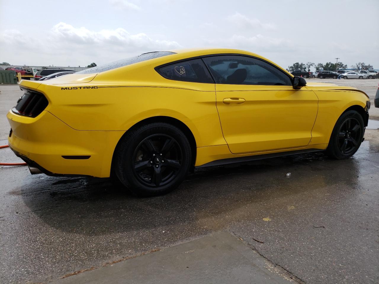 1FA6P8AM0F5354222 2015 Ford Mustang