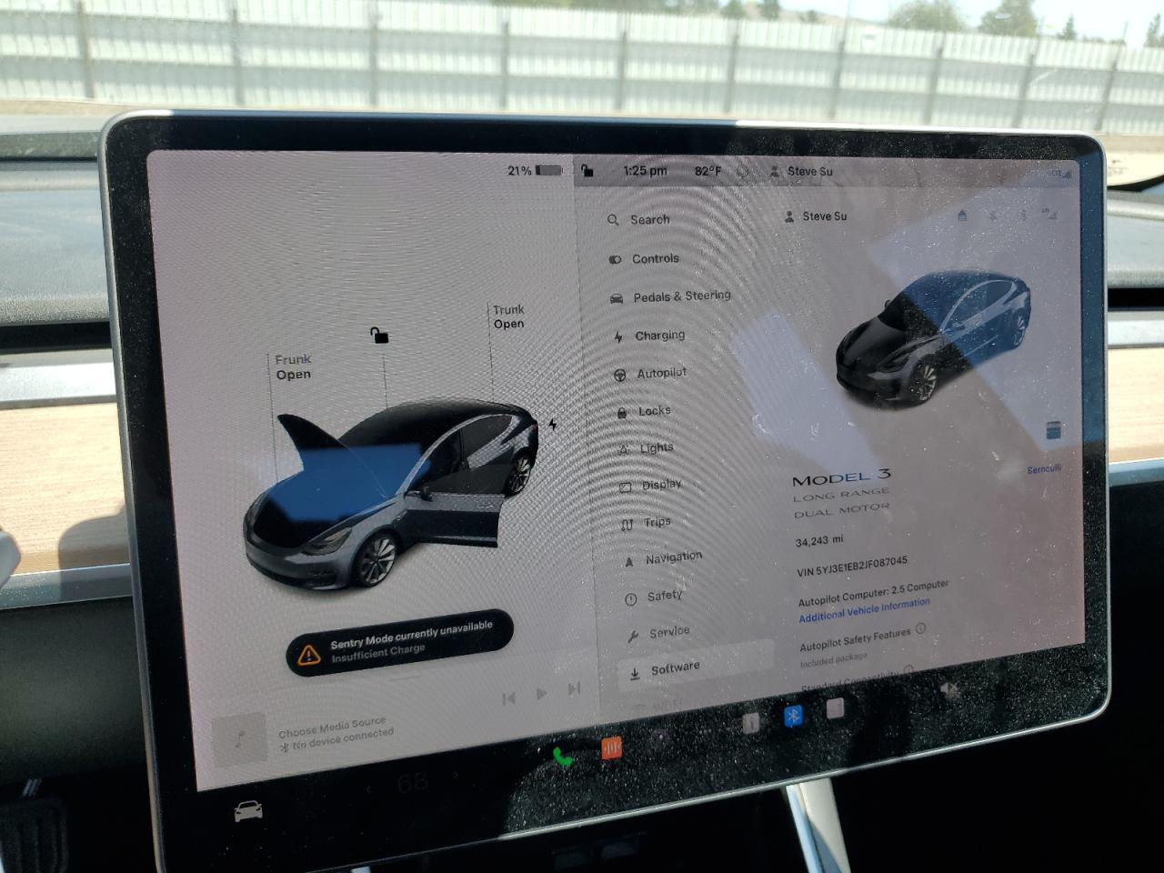 5YJ3E1EB2JF087045 2018 Tesla Model 3