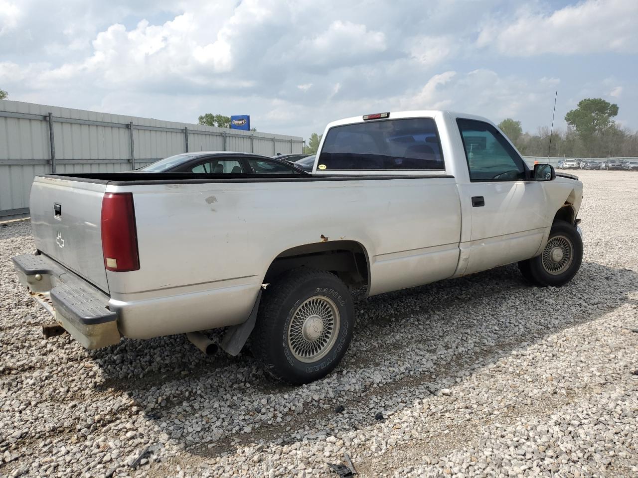 Lot #2926469344 1995 CHEVROLET GMT-400 C1