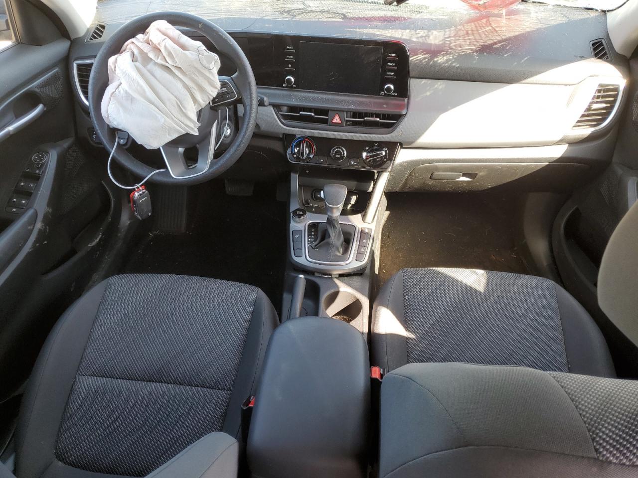 KNDEPCAA1R7535238 2024 Kia Seltos Lx