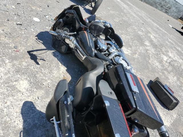 2011 HARLEY-DAVIDSON FLTRU 1HD1KGM19BB629191