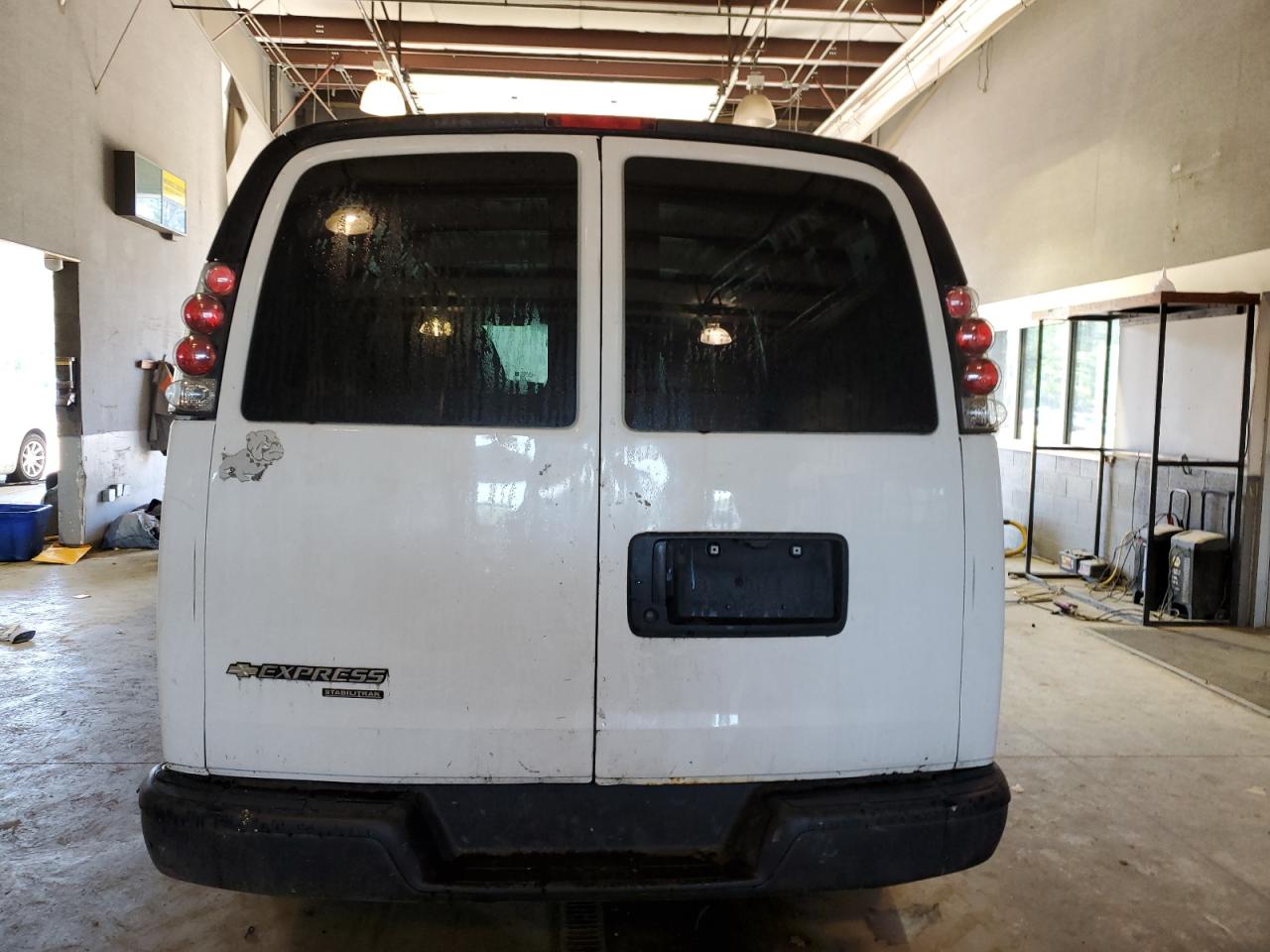 1GCWGFCA6B1127720 2011 Chevrolet Express G2500