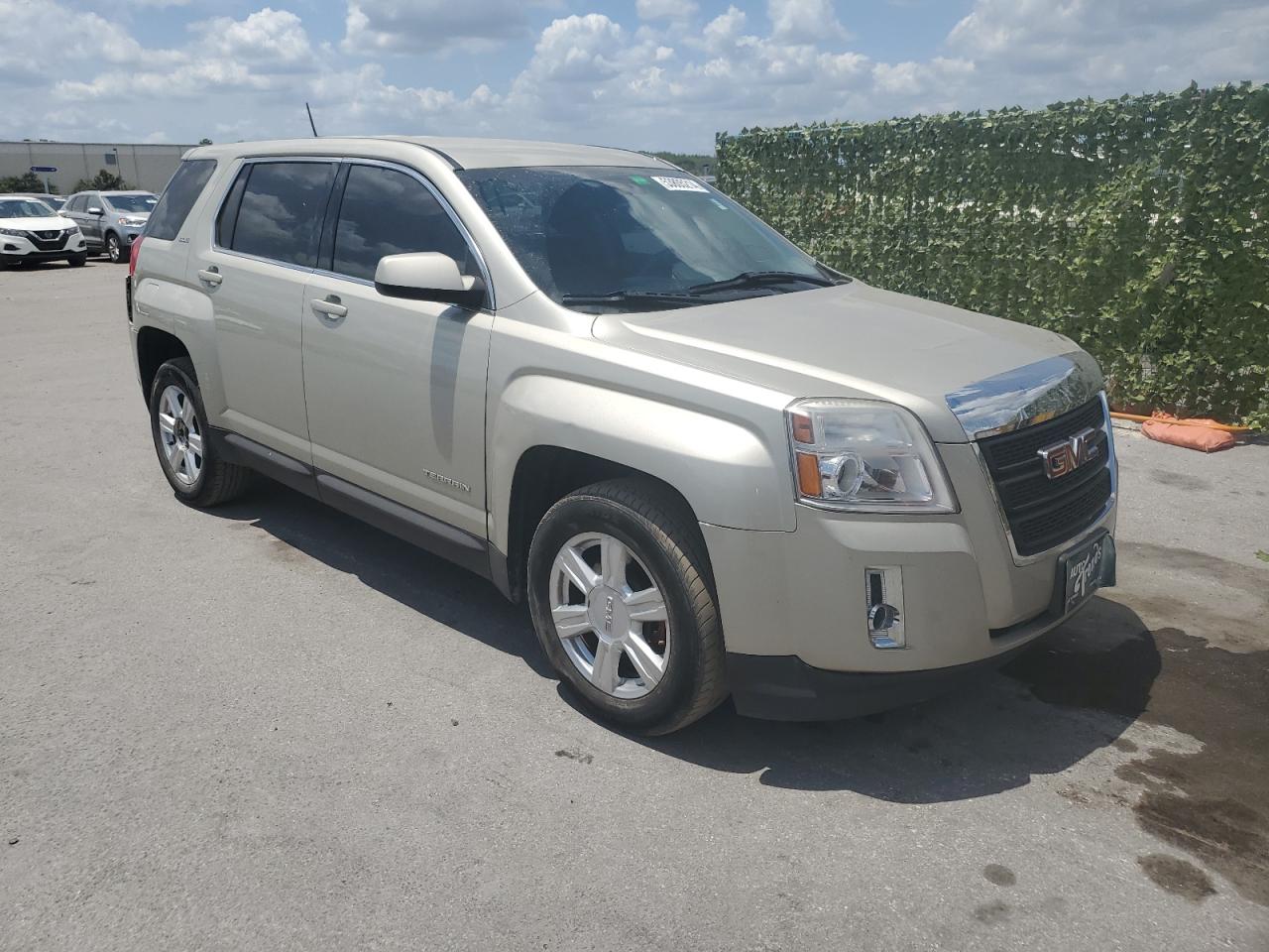 2GKFLVEK8F6425303 2015 GMC Terrain Sle