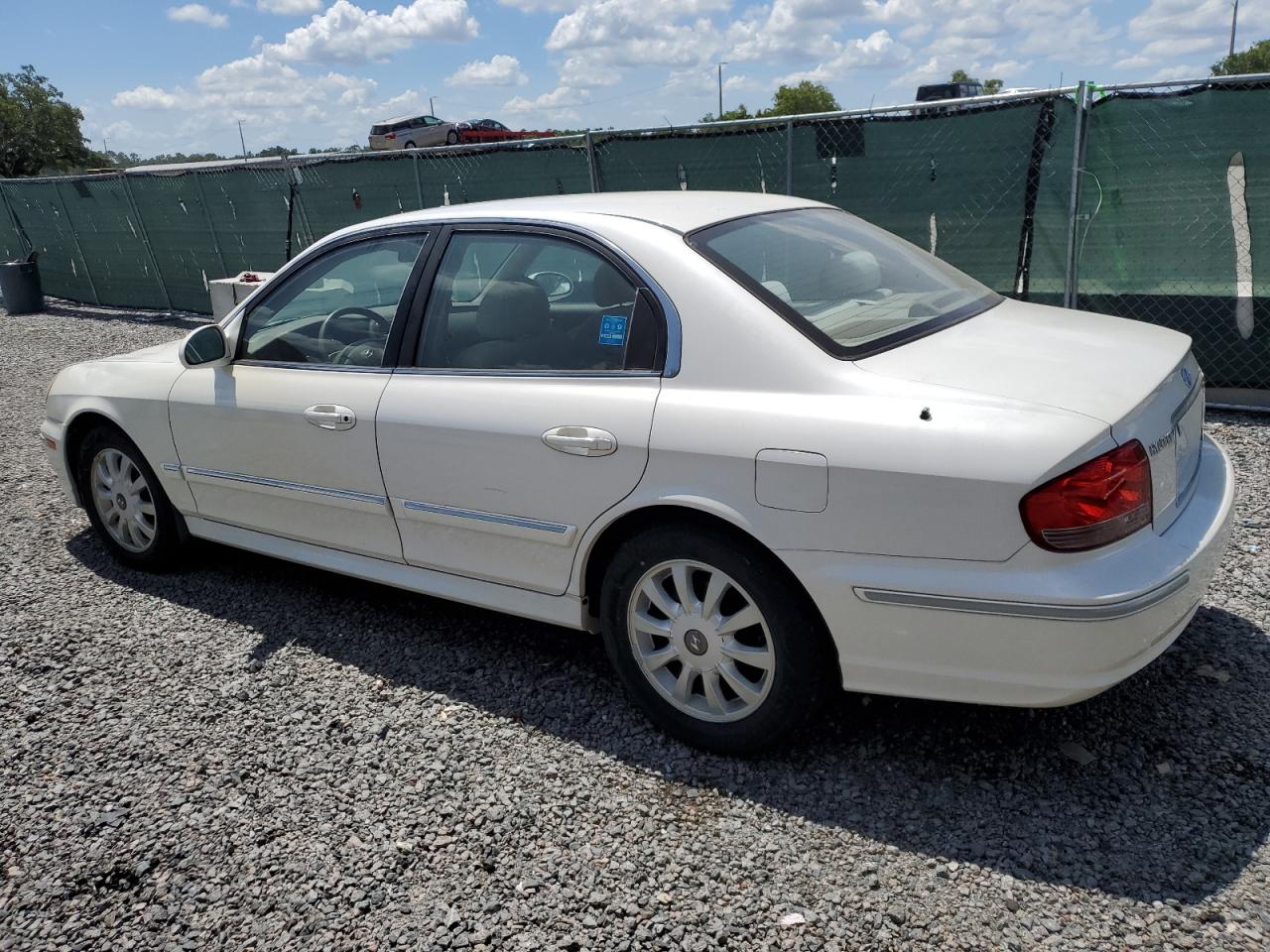 KMHWF35H74A013333 2004 Hyundai Sonata Gls