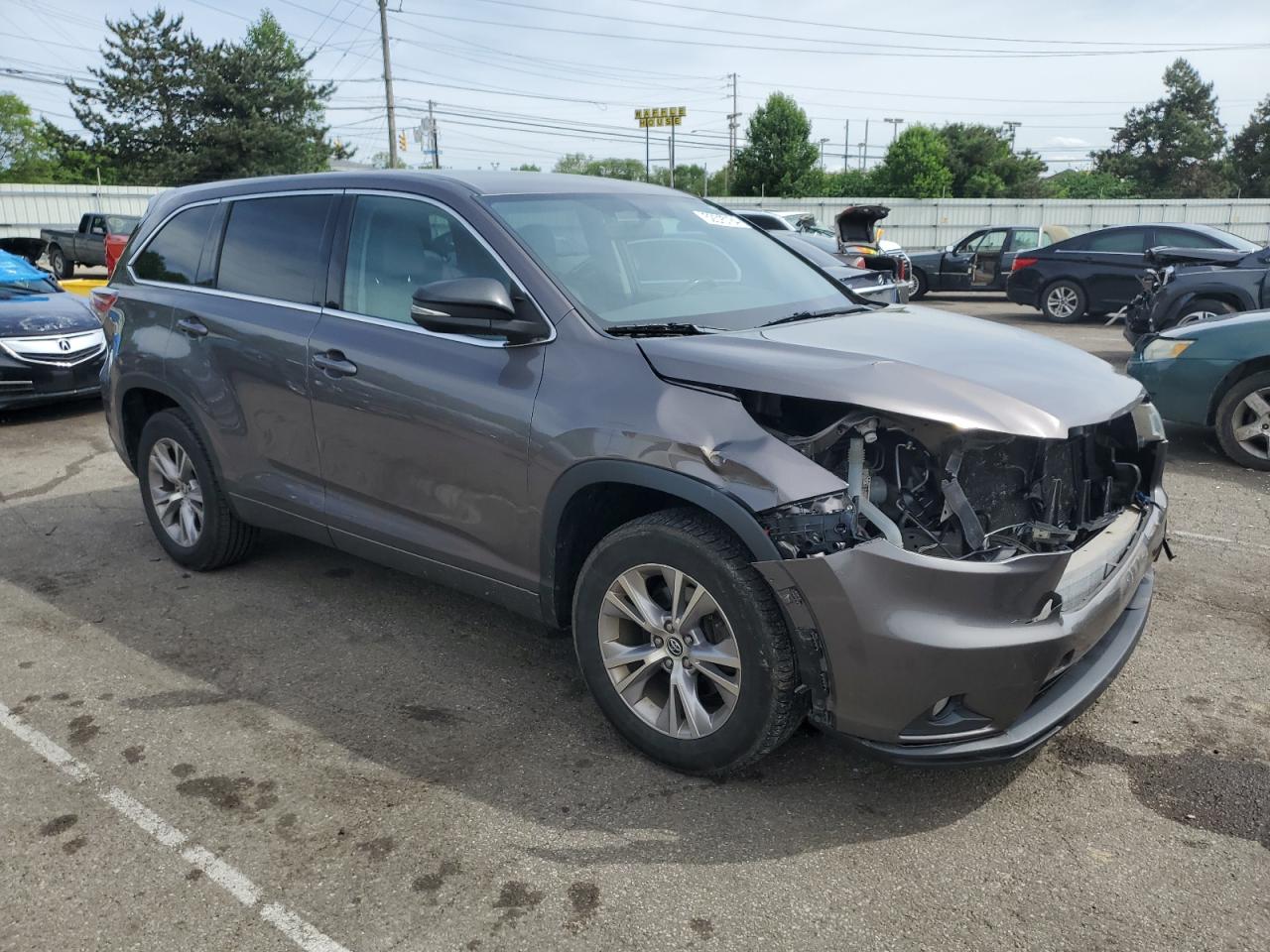 5TDZKRFH5GS121763 2016 Toyota Highlander Le