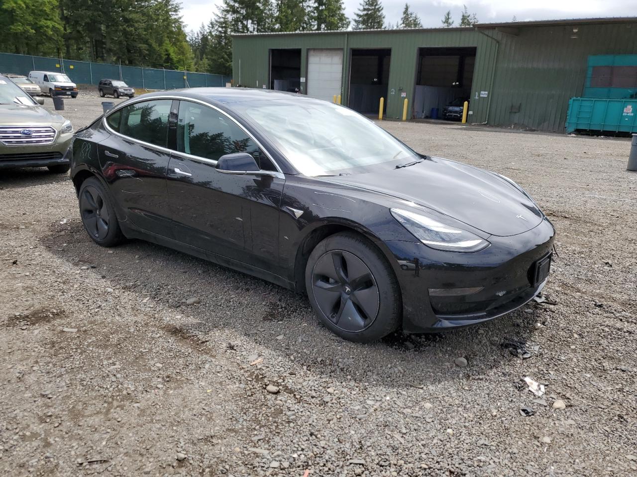 5YJ3E1EB8JF070704 2018 Tesla Model 3