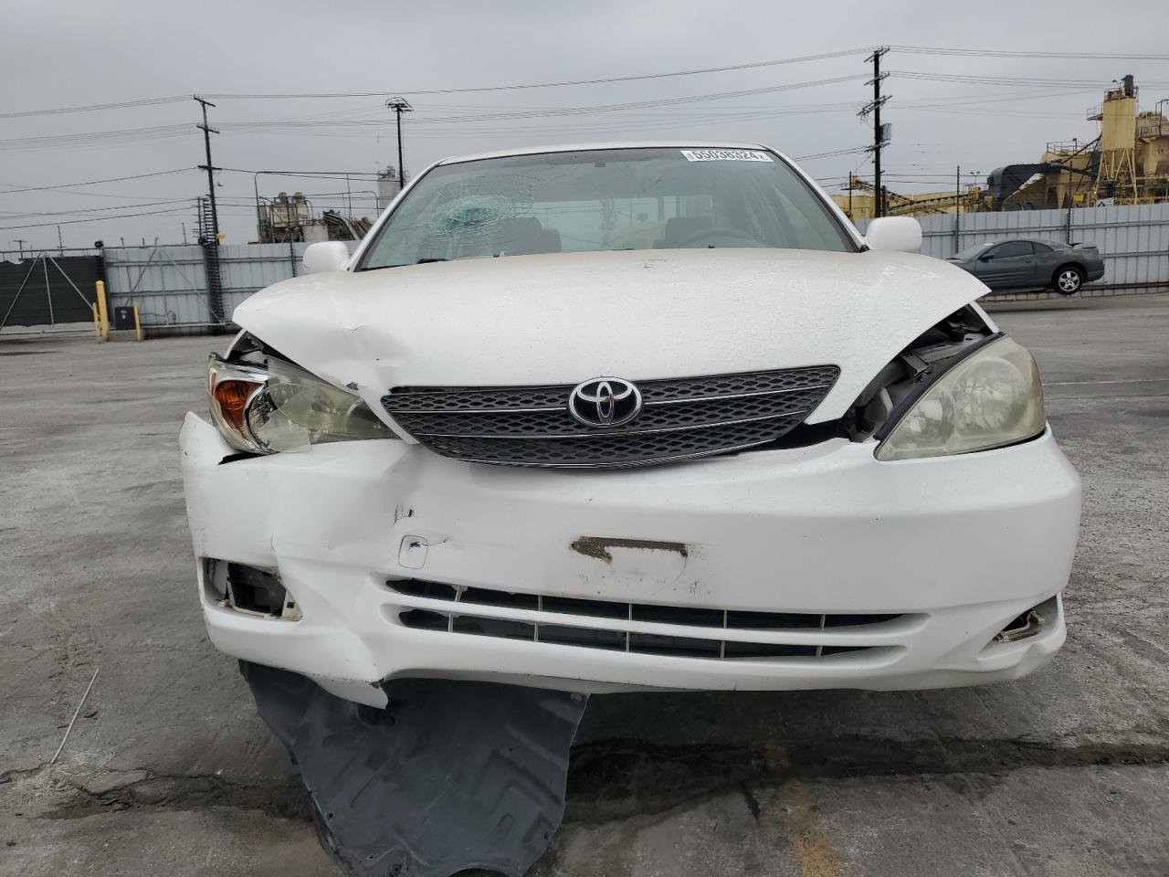 JTDBE32K420130036 2002 Toyota Camry Le