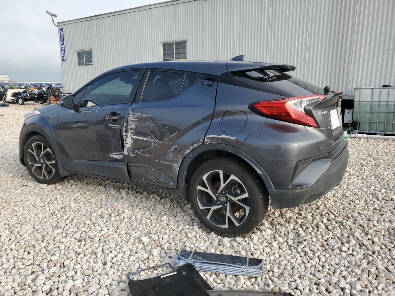 JTNKHMBX4J1001050 2018 Toyota C-Hr Xle