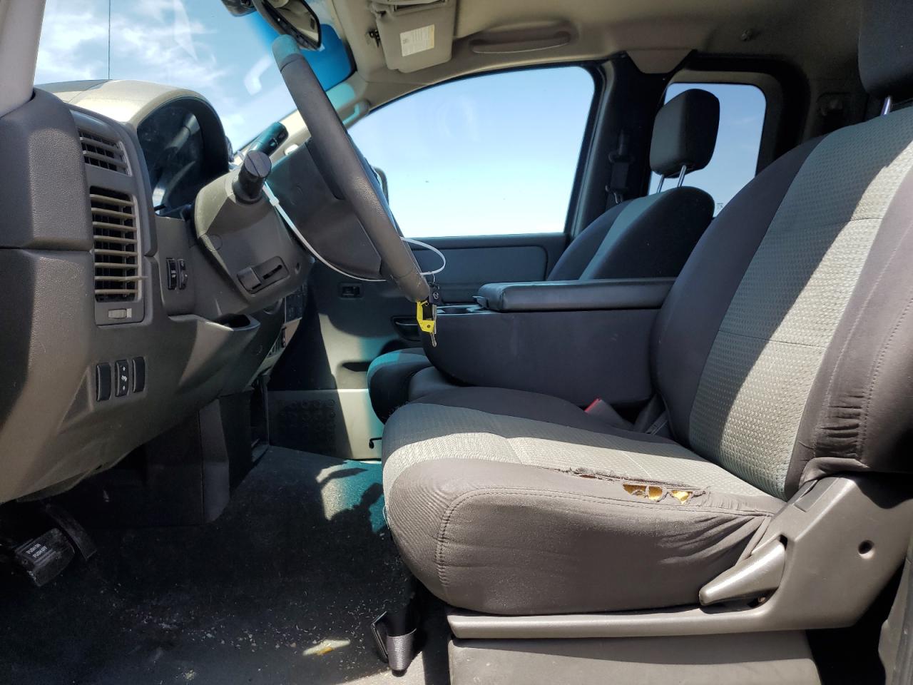 1N6AA06A54N580174 2004 Nissan Titan Xe