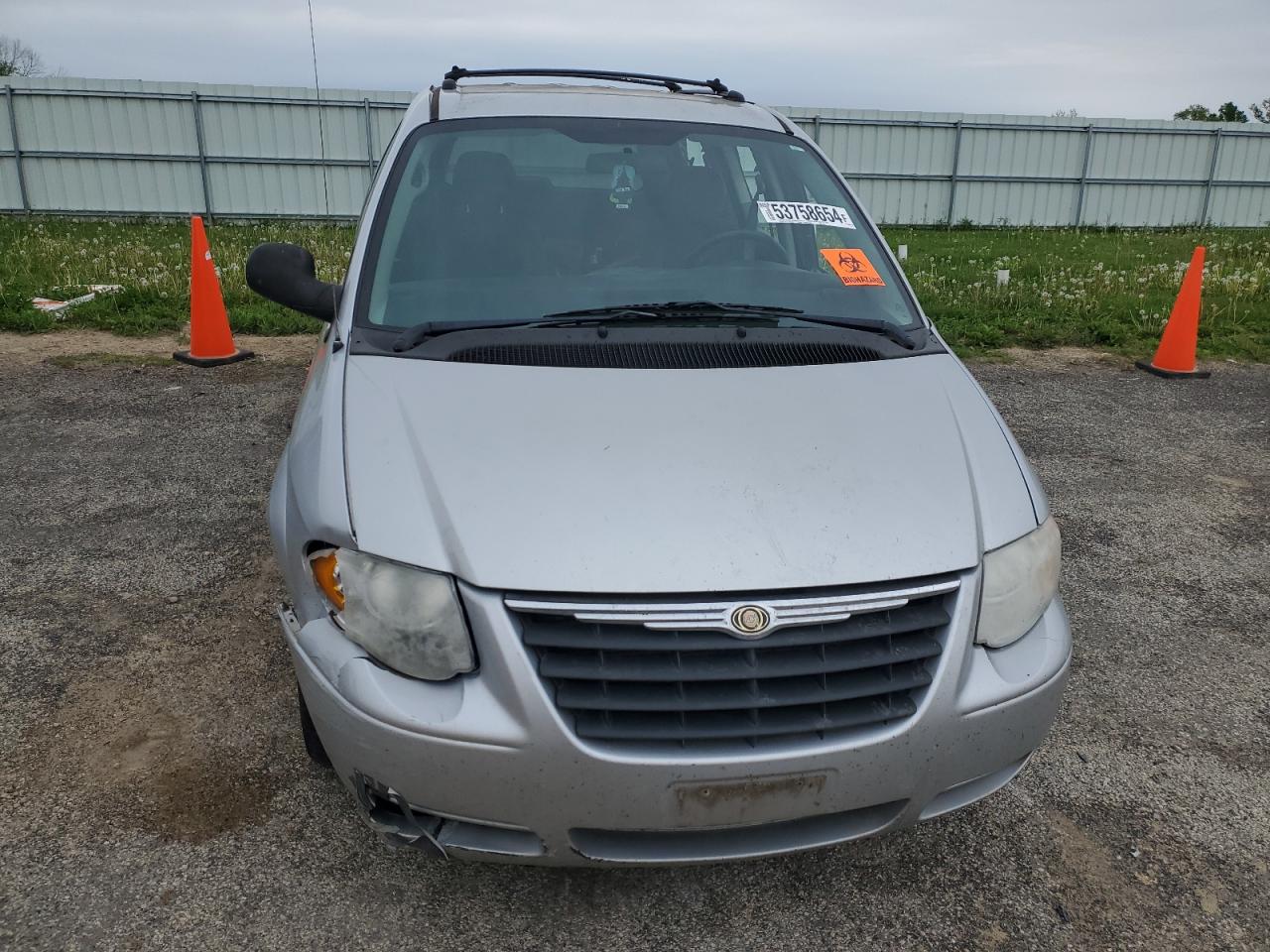 2C4GP54L75R267550 2005 Chrysler Town & Country Touring