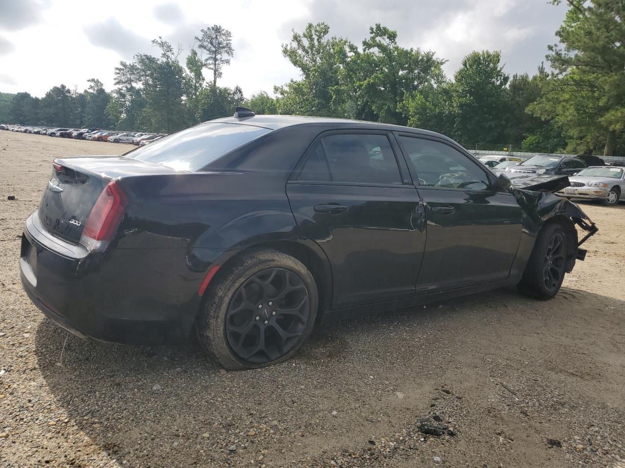 2C3CCAAG4KH590227 2019 Chrysler 300 Touring