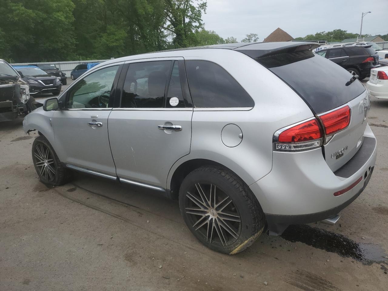 2LMDJ8JK1BBJ28195 2011 Lincoln Mkx