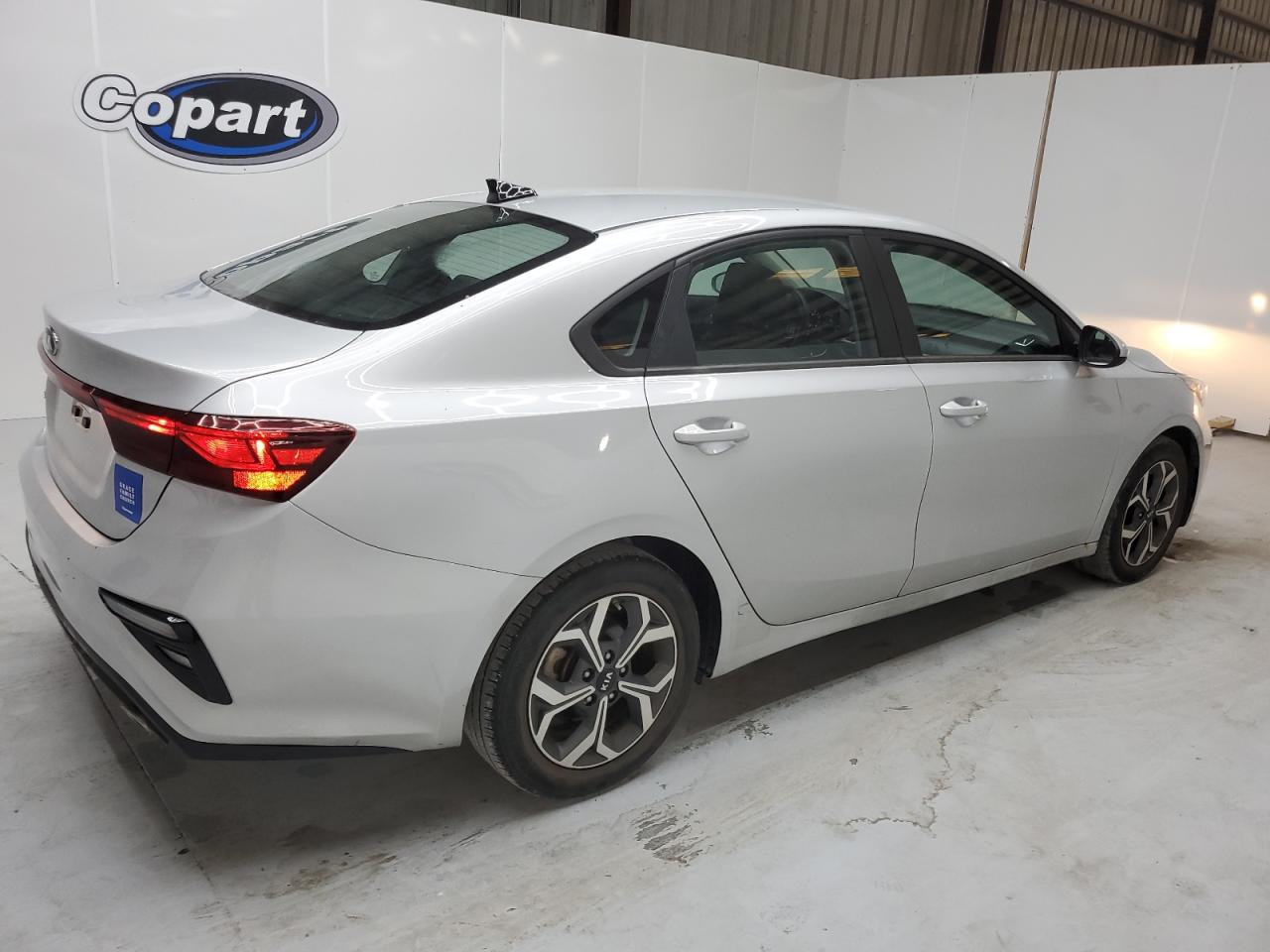 3KPF24AD9ME309525 2021 Kia Forte Fe