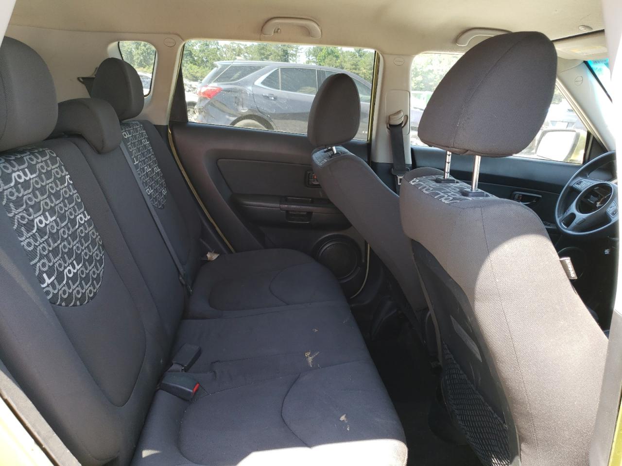 KNDJT2A22B7279209 2011 Kia Soul +