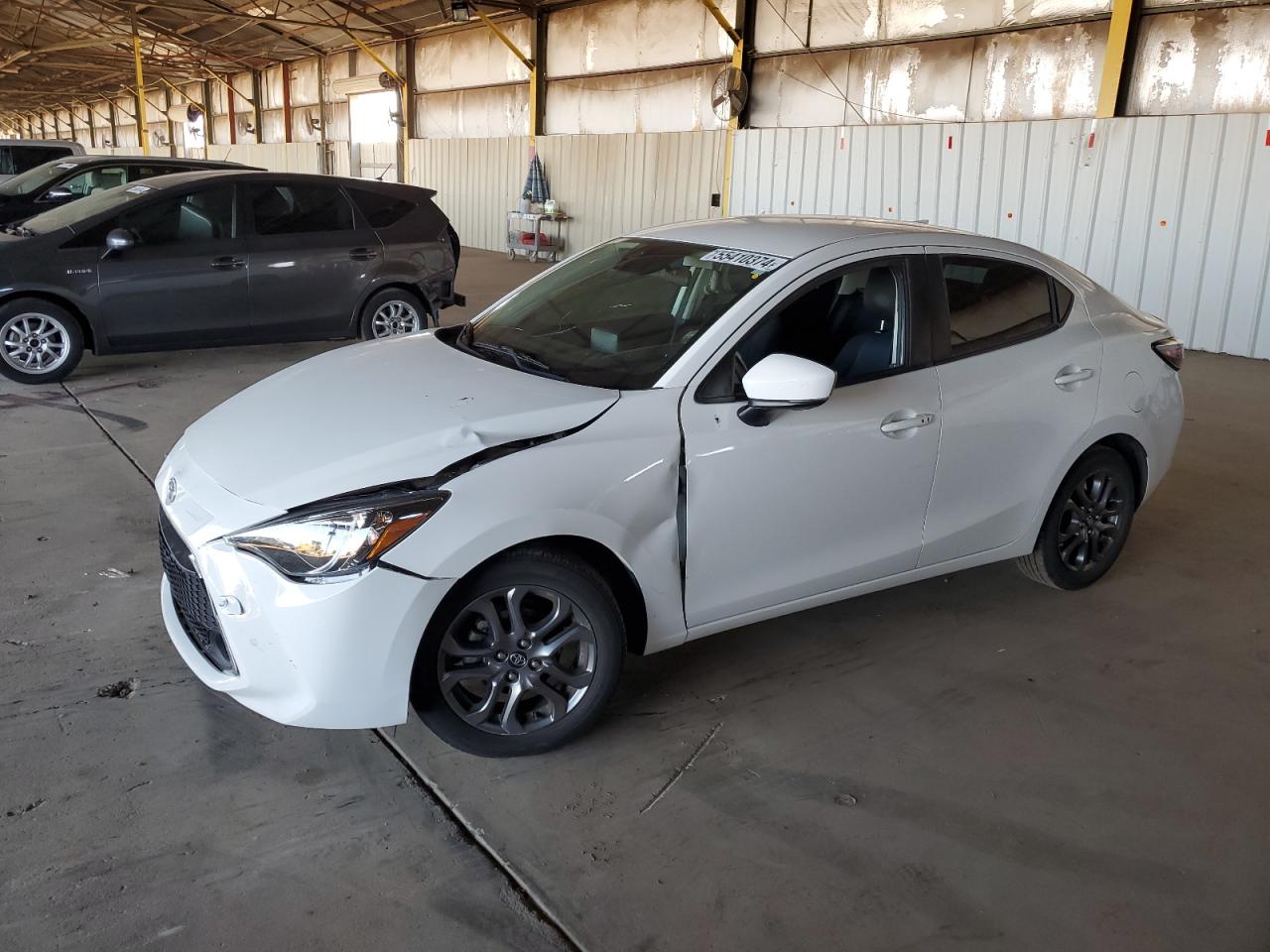 3MYDLBYV1KY524241 2019 Toyota Yaris L