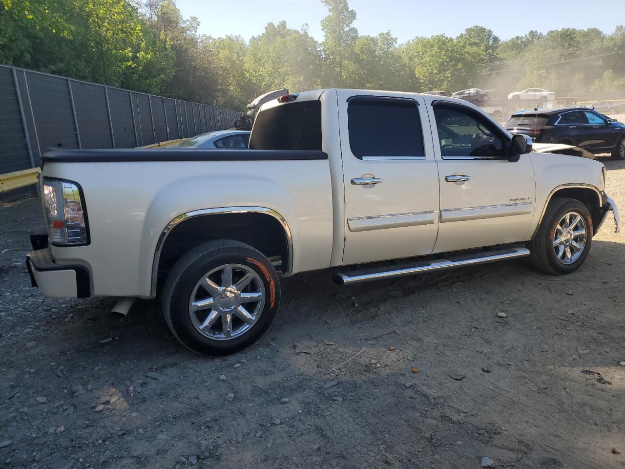 3GTP2XE27DG286569 2013 GMC Sierra K1500 Denali