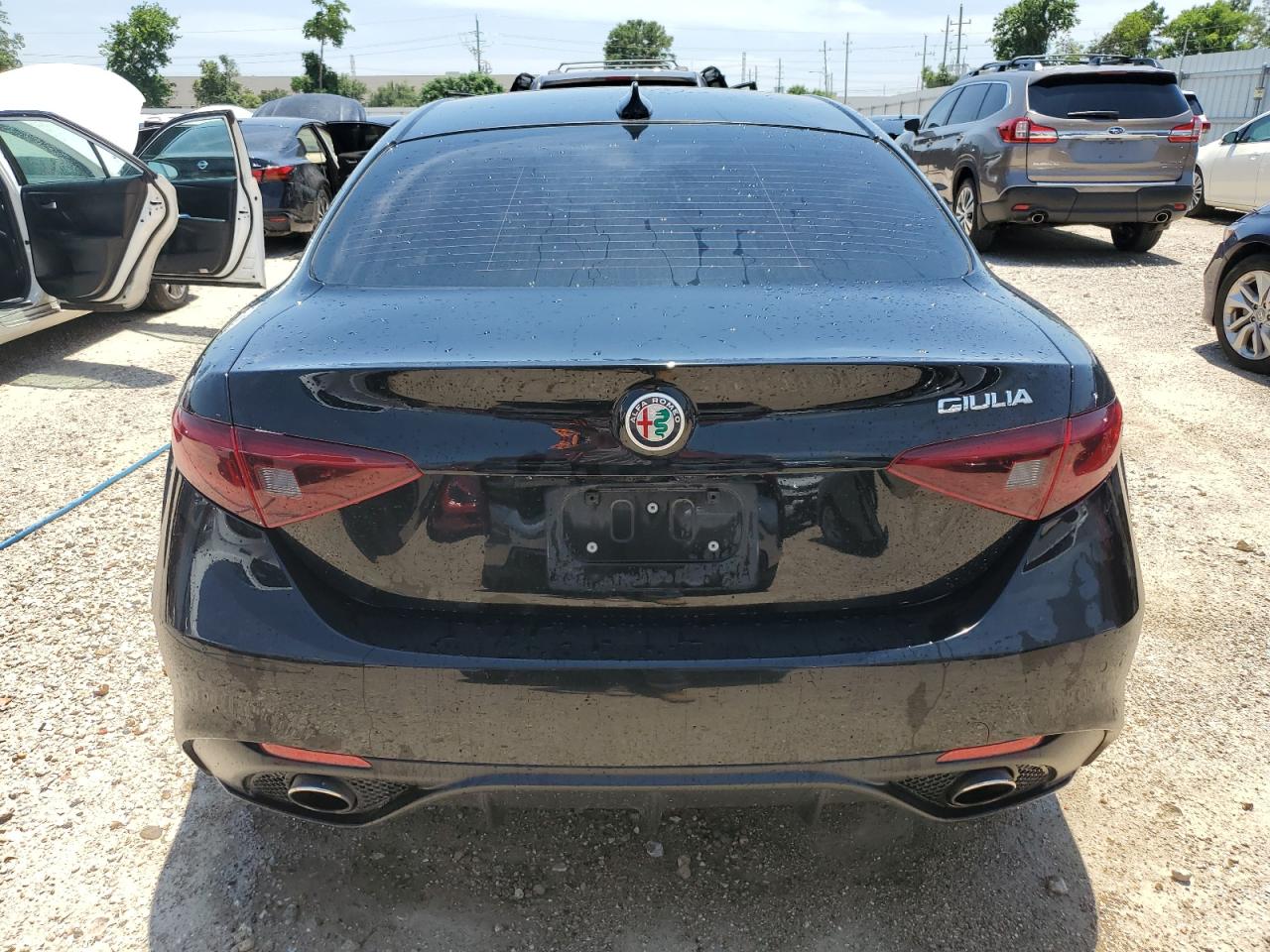 ZARFAMBN2K7603877 2019 Alfa Romeo Giulia Ti