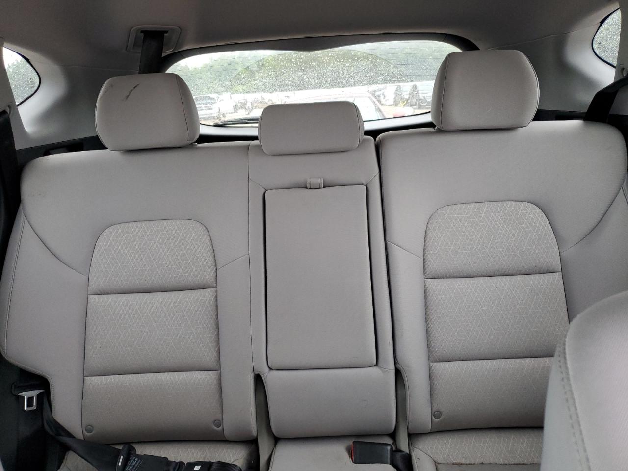 KM8J23A41JU822488 2018 Hyundai Tucson Se