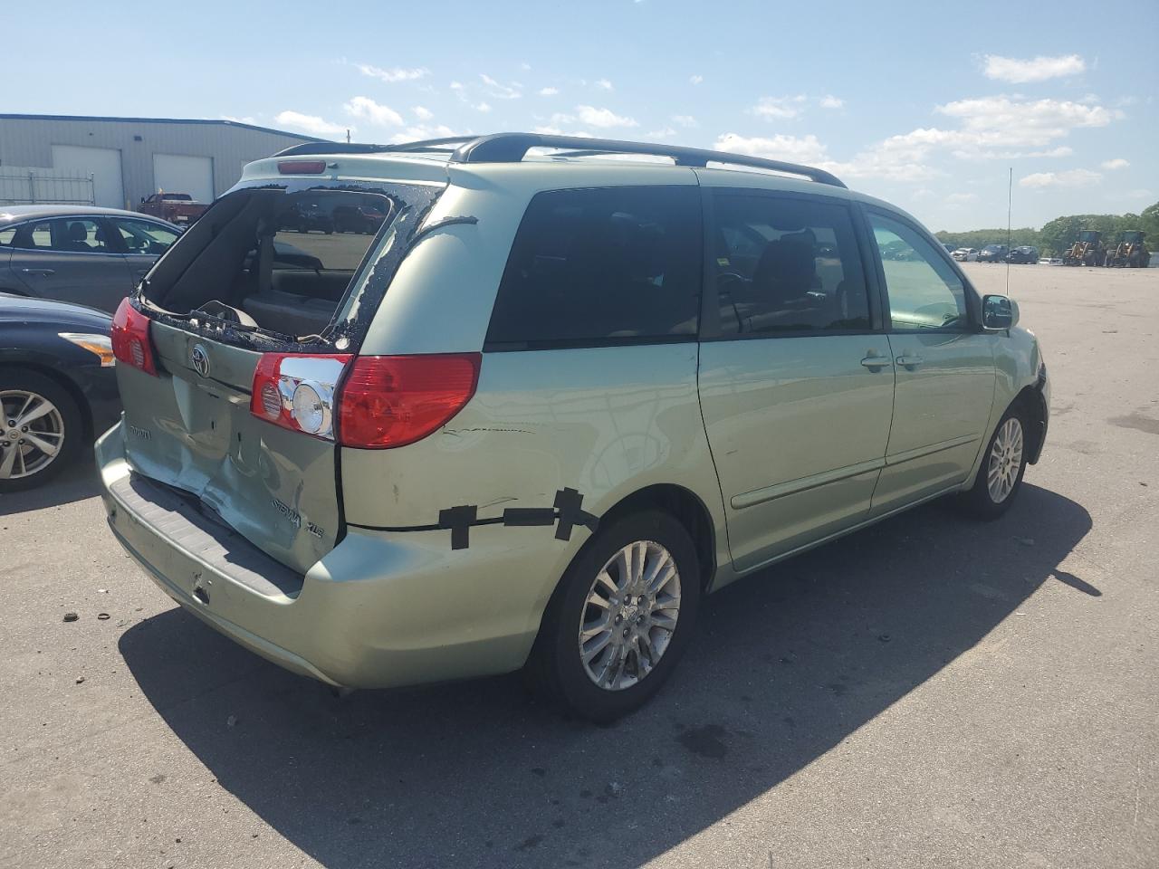 5TDYK4CC3AS313682 2010 Toyota Sienna Xle