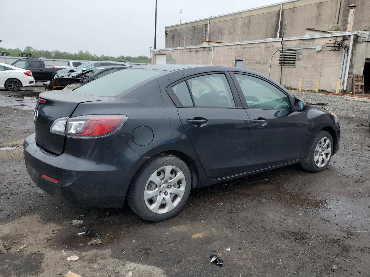 JM1BL1TG3D1814318 2013 Mazda 3 I