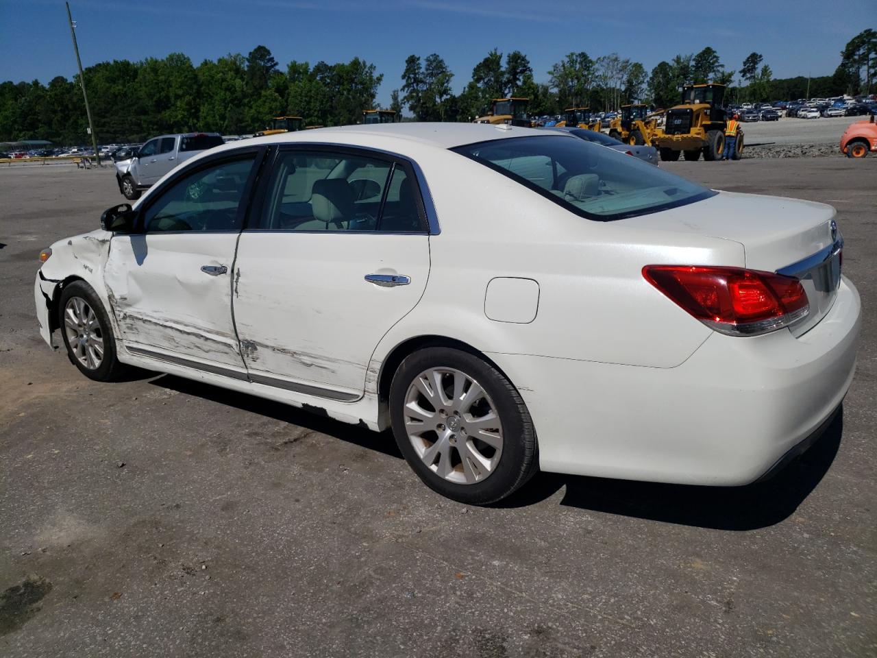 4T1BK3DB6BU375642 2011 Toyota Avalon Base