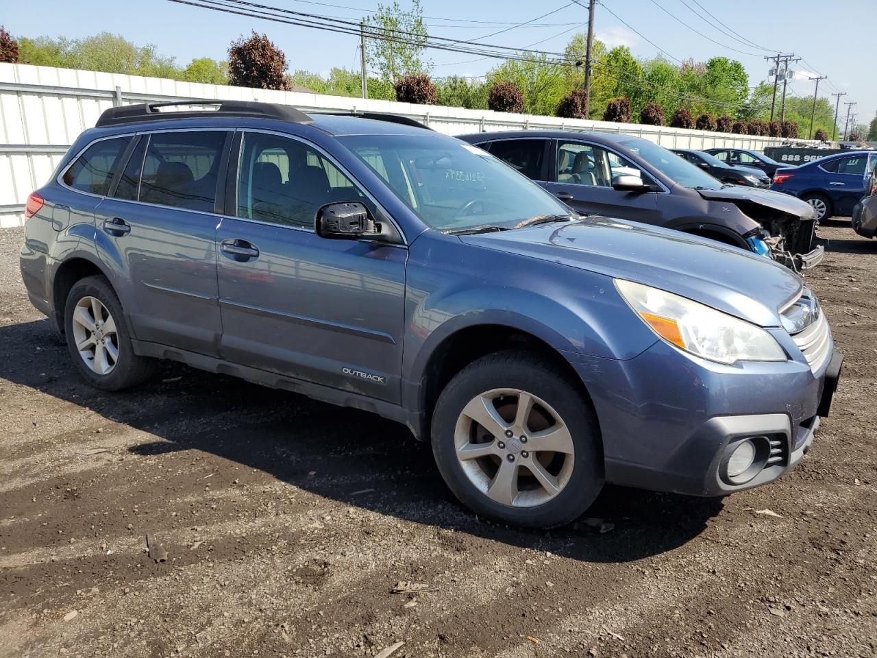 2014 Subaru Outback 2.5I Premium vin: 4S4BRBCCXE3208985