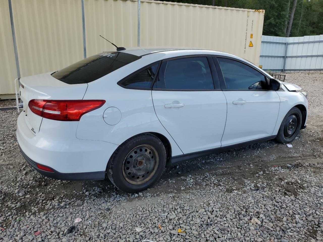 1FADP3F28FL224198 2015 Ford Focus Se