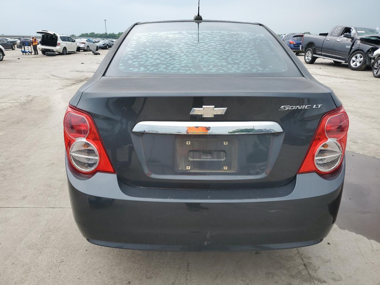 1G1JC5SH1G4112572 2016 Chevrolet Sonic Lt