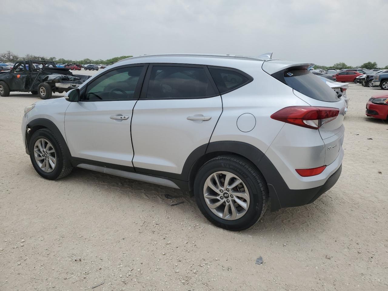 KM8J33A46JU603944 2018 Hyundai Tucson Sel