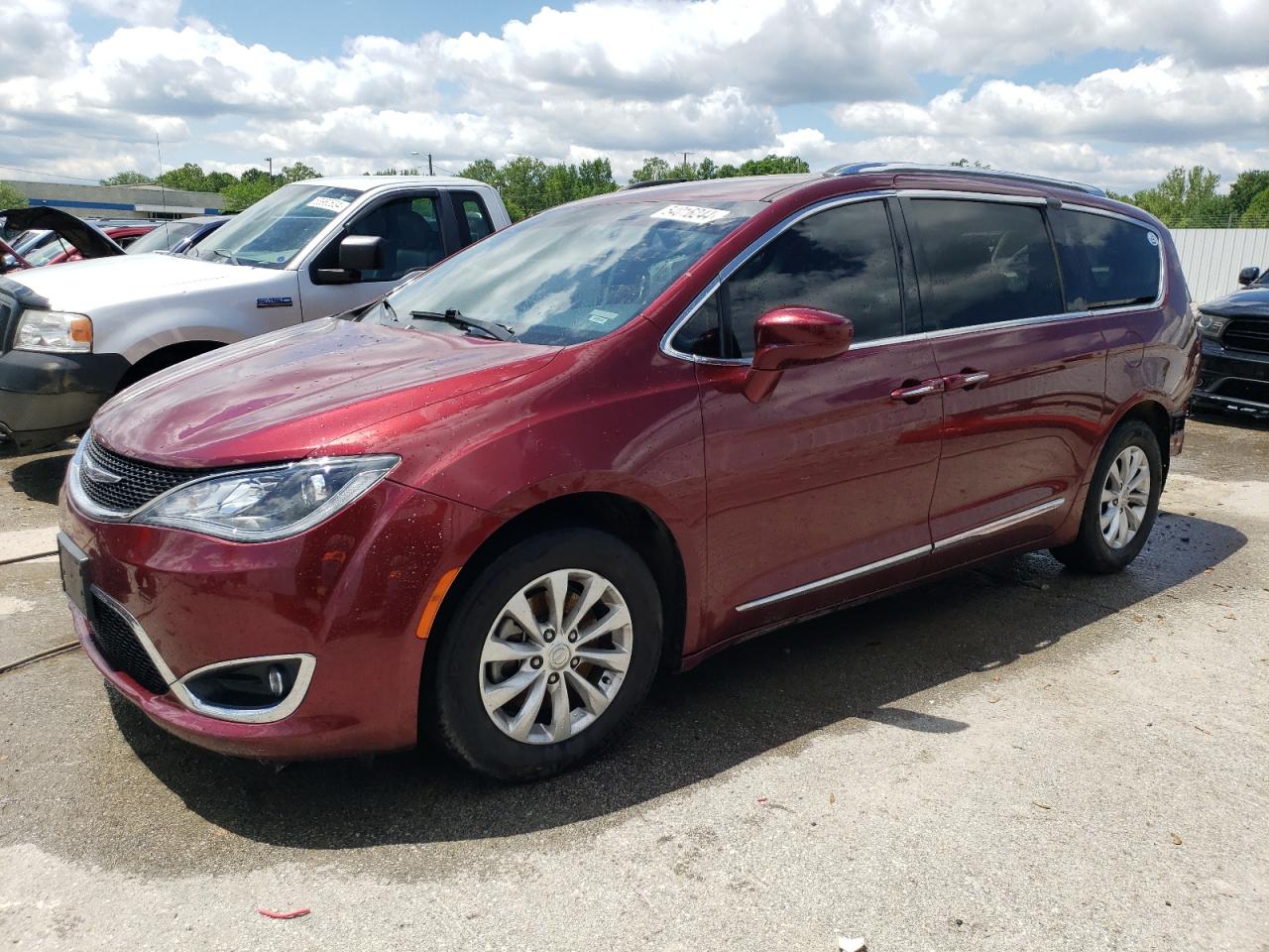 2C4RC1BG7JR211024 2018 Chrysler Pacifica Touring L