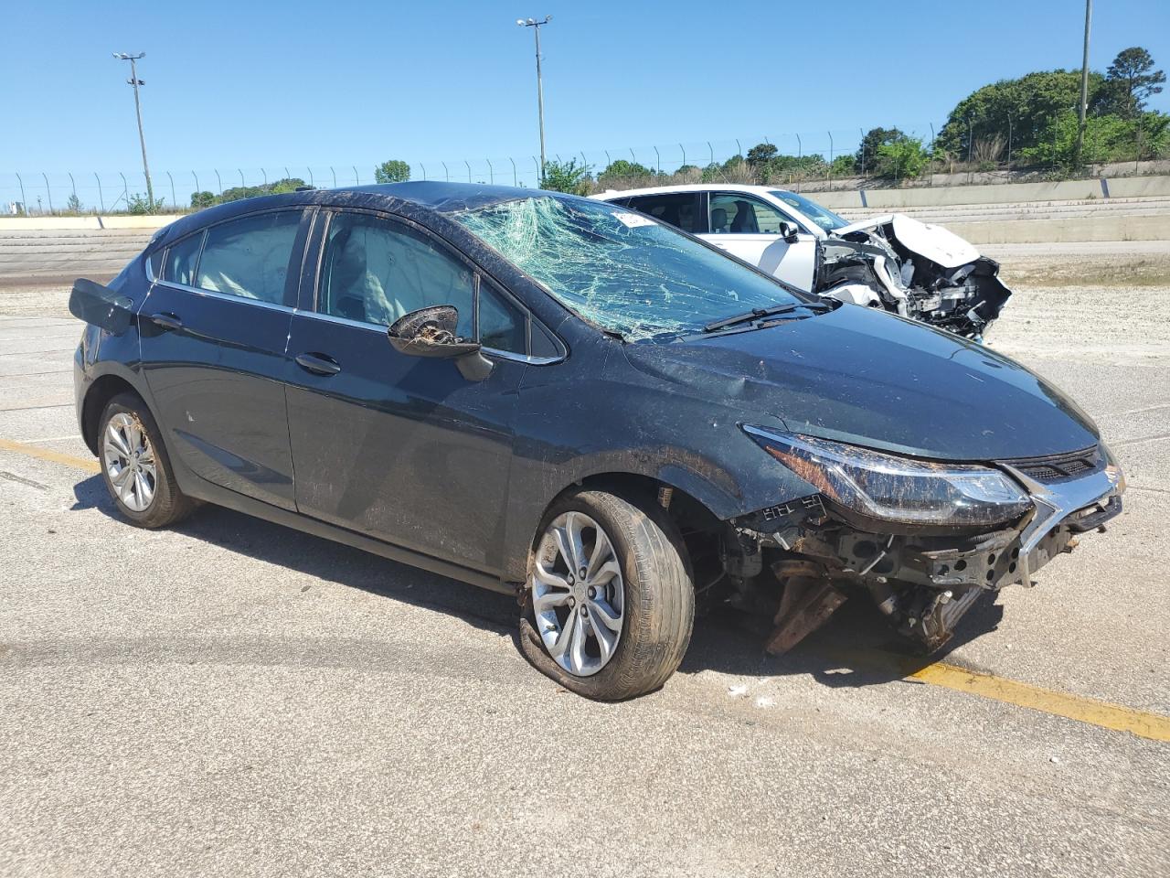 3G1BE6SM3KS612548 2019 Chevrolet Cruze Lt