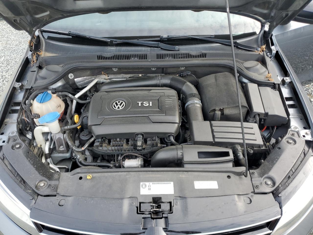 3VWD17AJ8FM345214 2015 Volkswagen Jetta Se