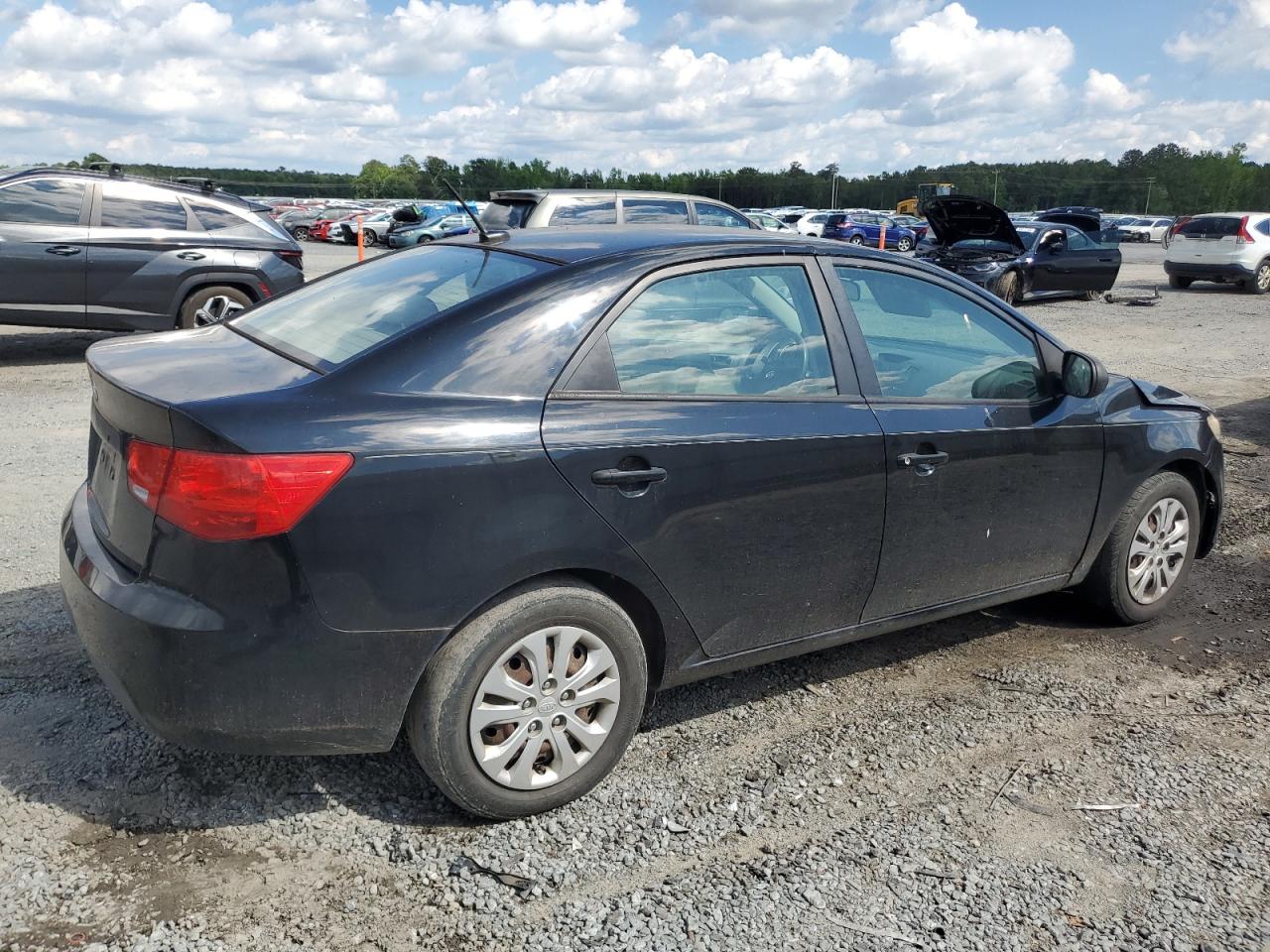 KNAFT4A22B5404462 2011 Kia Forte Lx