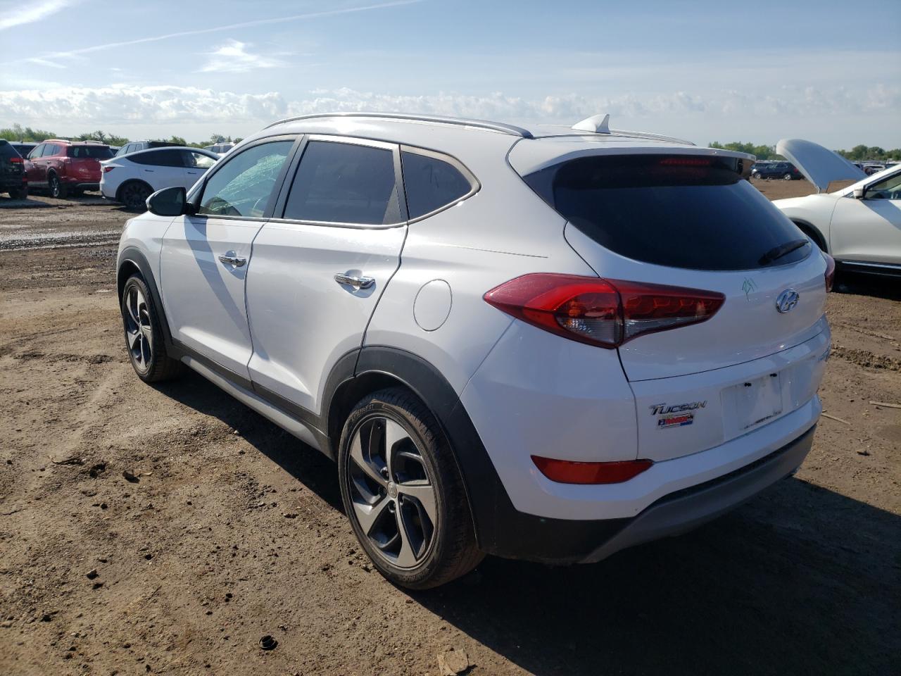 KM8J3CA26JU667593 2018 Hyundai Tucson Value