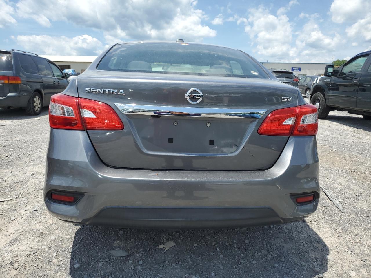 2017 Nissan Sentra S vin: 3N1AB7APXHL671714