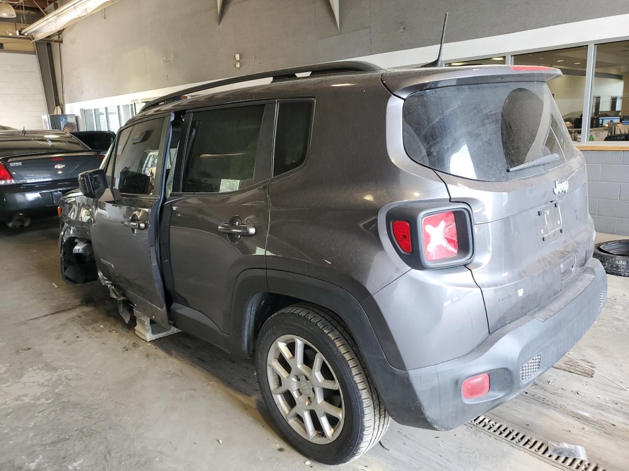 ZACNJABB9LPL74562 2020 Jeep Renegade Latitude